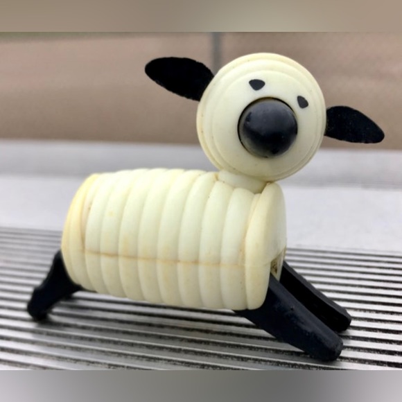 Vintage 1971 Antique FISHER PRICE Little People Miniature Plastic Toy SHEEP - Picture 6 of 9